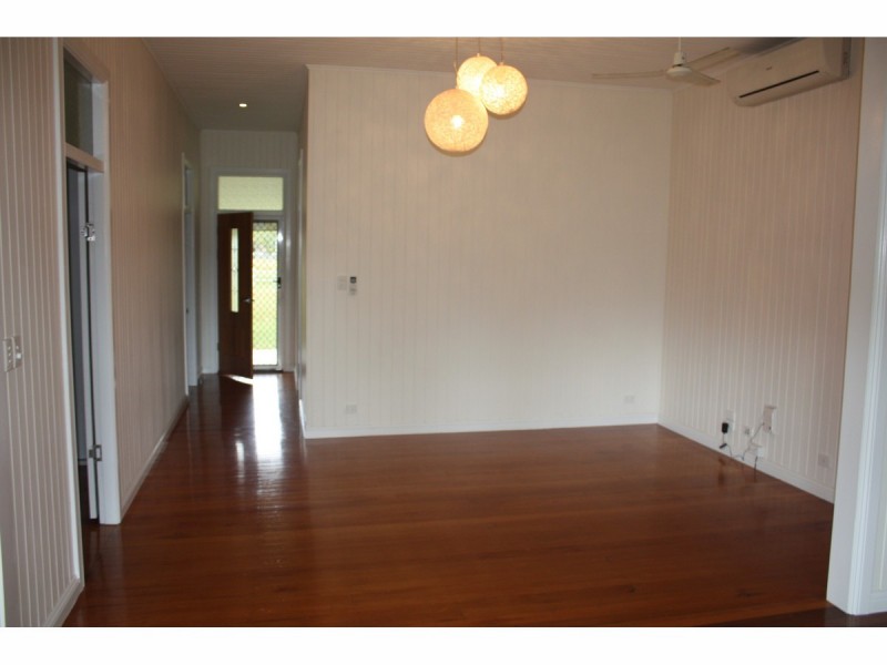 2 Hannon Court, Alligator Creek QLD 4816
