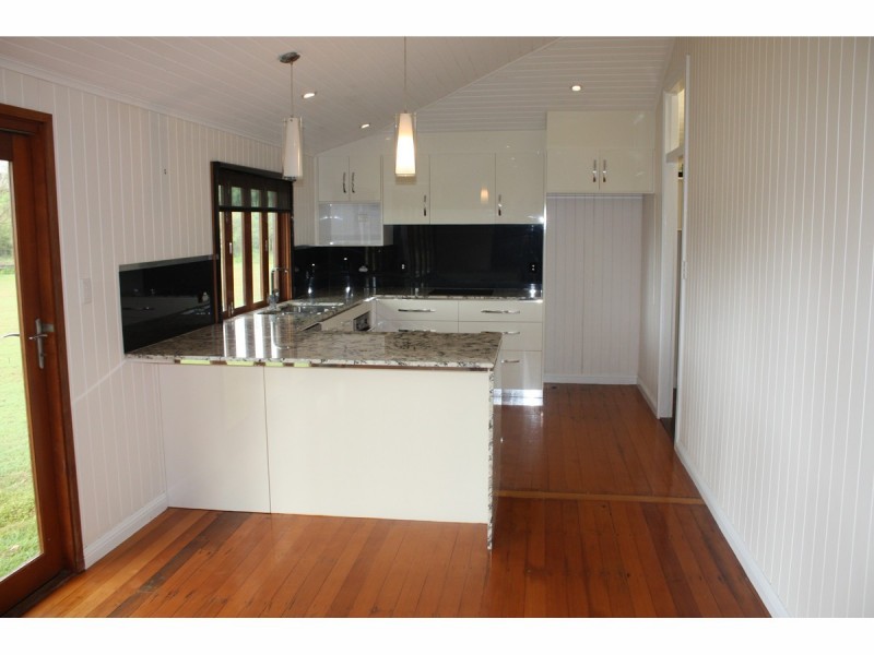 2 Hannon Court, Alligator Creek QLD 4816