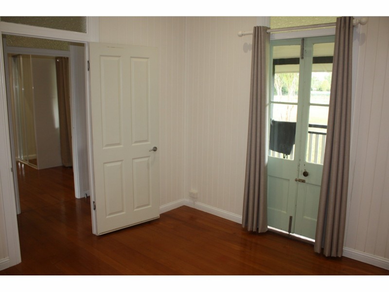 2 Hannon Court, Alligator Creek QLD 4816