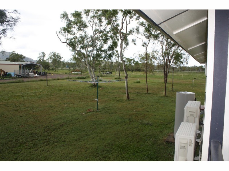 2 Hannon Court, Alligator Creek QLD 4816