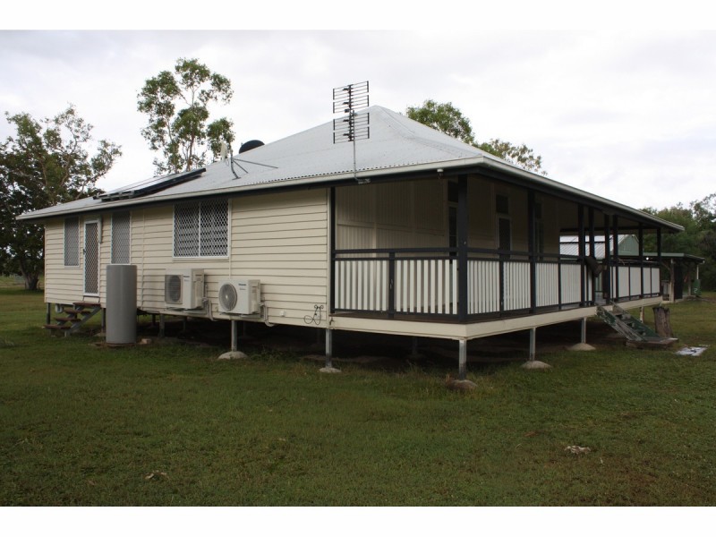 2 Hannon Court, Alligator Creek QLD 4816