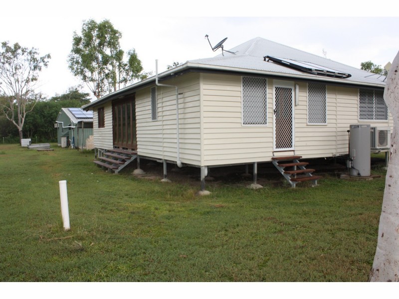 2 Hannon Court, Alligator Creek QLD 4816