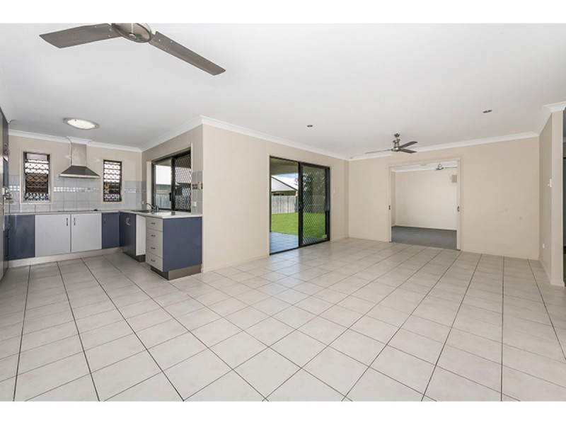 3 Romboli Court, Burdell QLD 4818