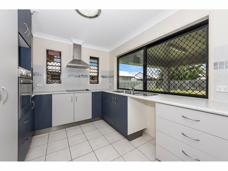 3 Romboli Court, Burdell QLD 4818