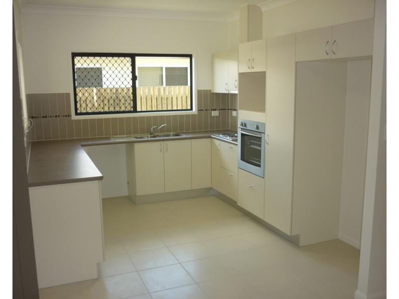 13 Oculina Street, Burdell QLD 4818