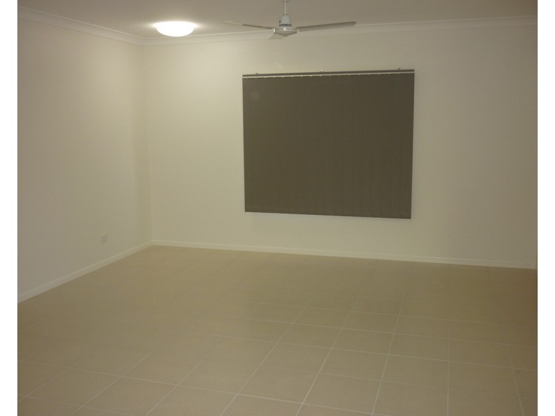 13 Oculina Street, Burdell QLD 4818