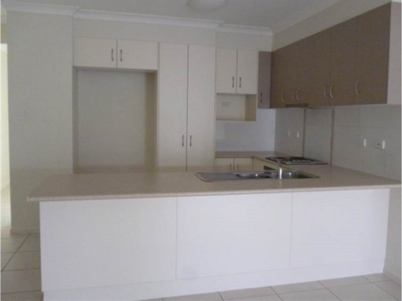 7 Yarra Crescent, Kelso QLD 4815