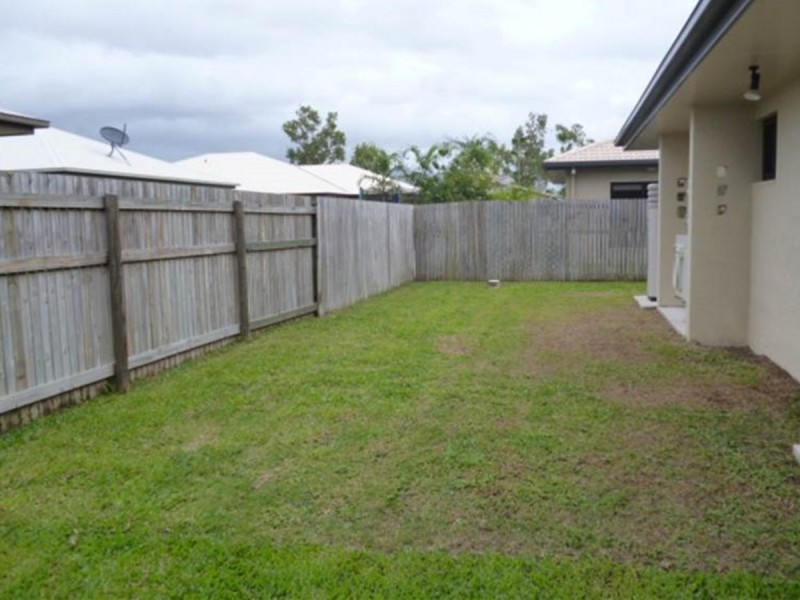 7 Yarra Crescent, Kelso QLD 4815