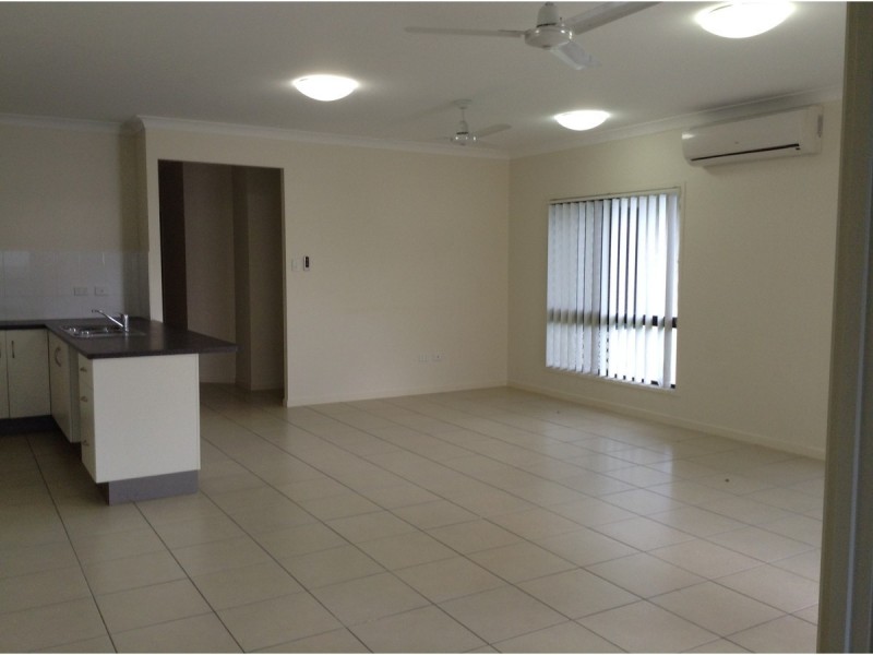 1 Benedore Street, Rasmussen QLD 4815