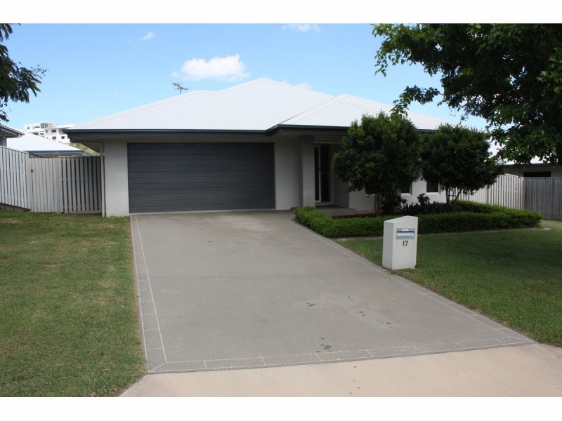 17 Yanooa Court, Bushland Beach QLD 4818
