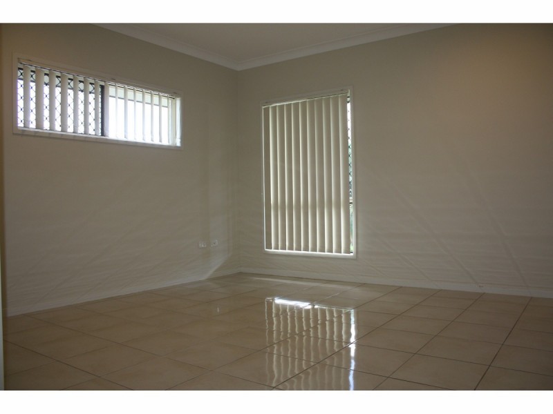 17 Yanooa Court, Bushland Beach QLD 4818