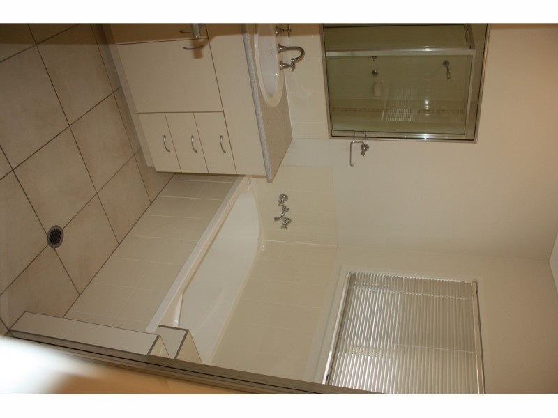 17 Yanooa Court, Bushland Beach QLD 4818