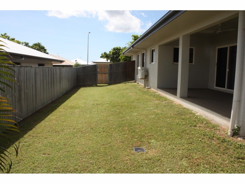 17 Yanooa Court, Bushland Beach QLD 4818