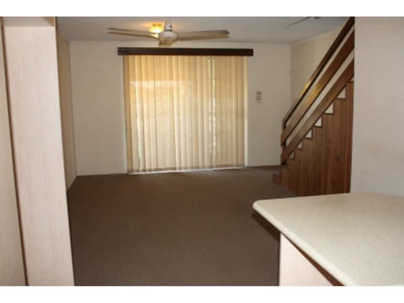 13/352 Ross River Road, Cranbrook QLD 4814