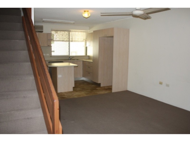 13/352 Ross River Road, Cranbrook QLD 4814