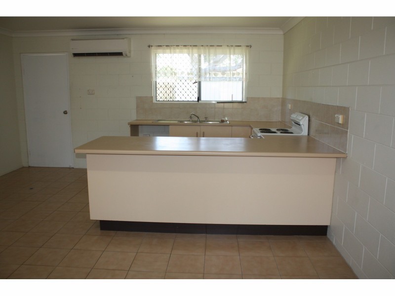 1/15 Saltbush Drive, Rasmussen QLD 4815