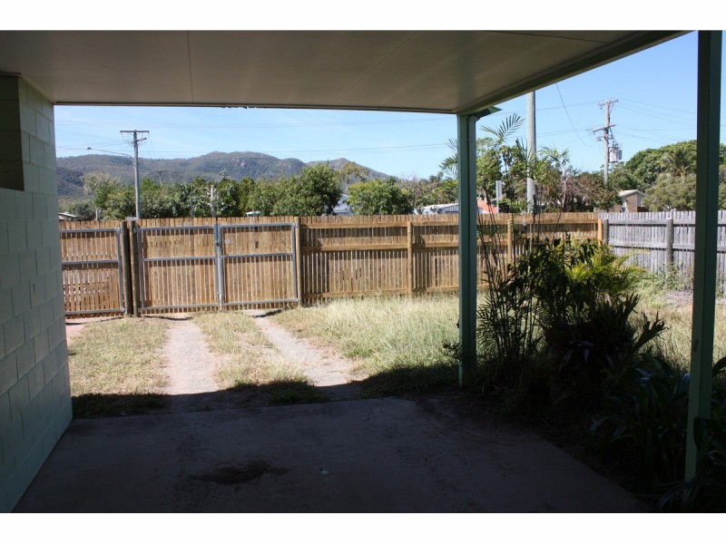 1/15 Saltbush Drive, Rasmussen QLD 4815