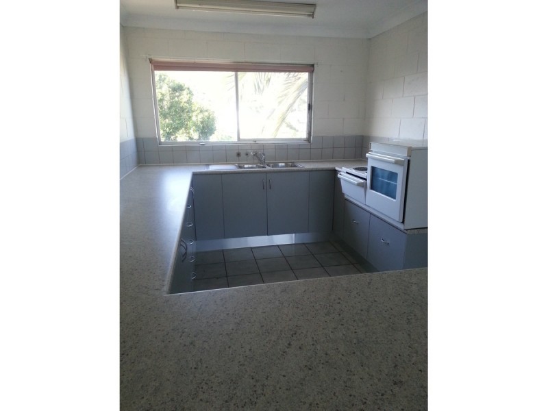 7/11 Vaughan Street, West End QLD 4810