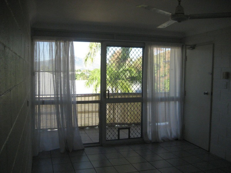 7/11 Vaughan Street, West End QLD 4810