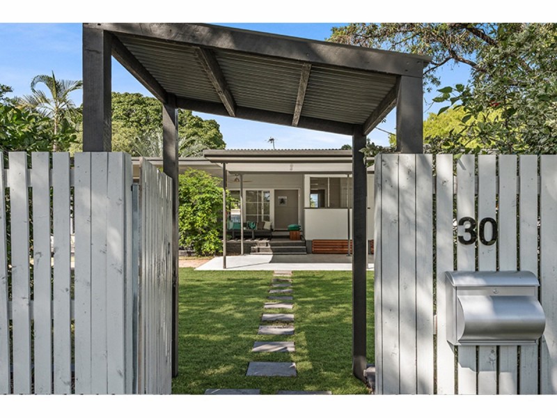 30 Bristol Street, Gulliver QLD 4812