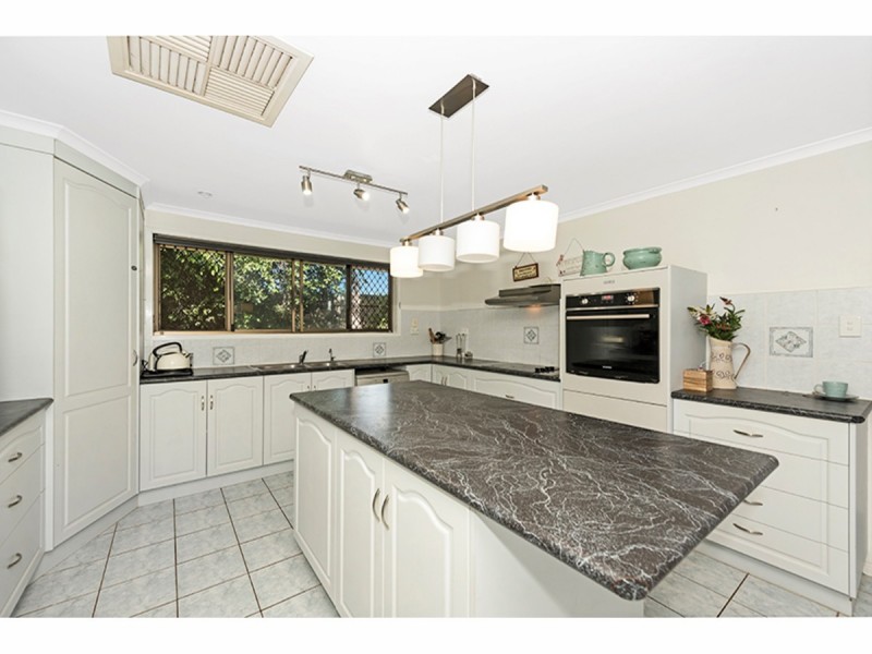 29 Winston Crescent, Kirwan QLD 4817