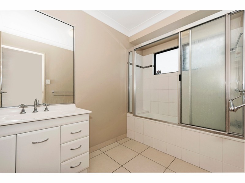 7 Lansing Street, Mount Louisa QLD 4814