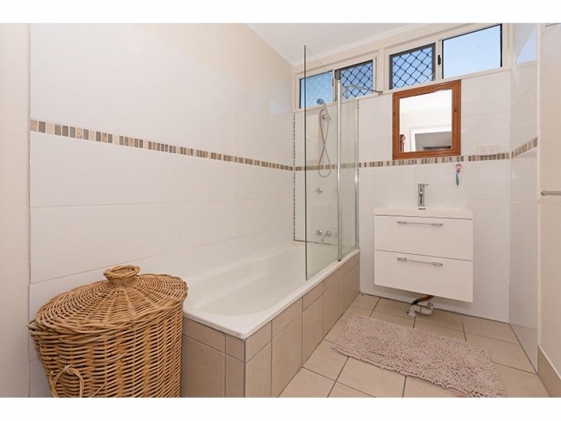 3 Tilanus Street, Heatley QLD 4814