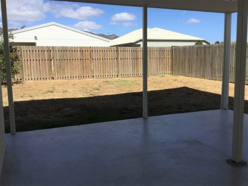 4 Sorghum Street, Rasmussen QLD 4815