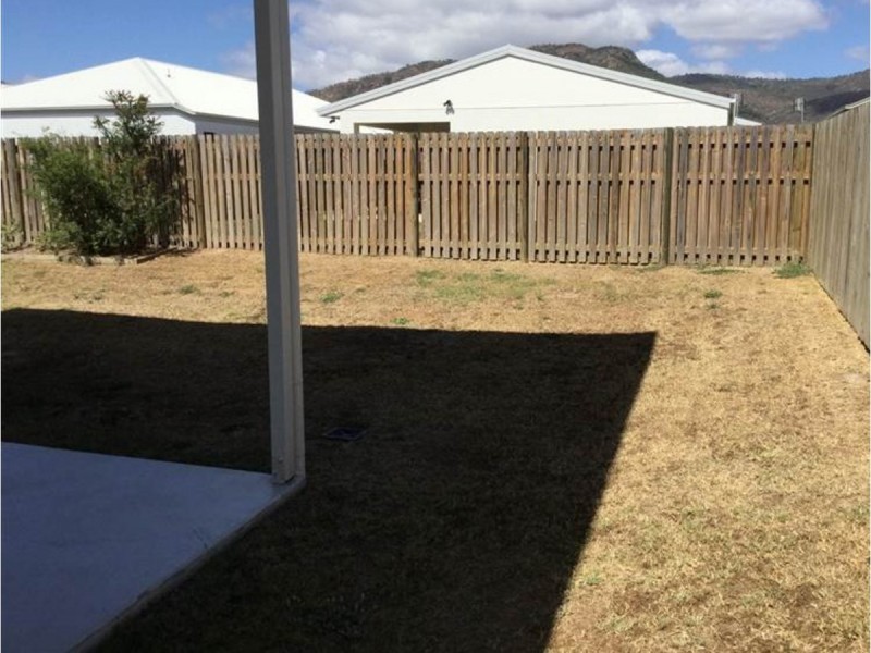 4 Sorghum Street, Rasmussen QLD 4815