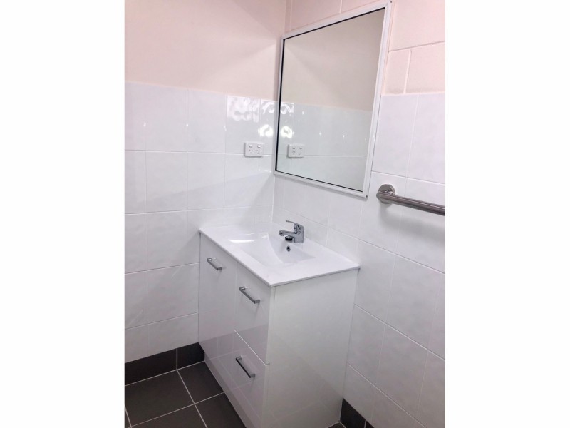 6/18 Roberts Street, Hermit Park QLD 4812