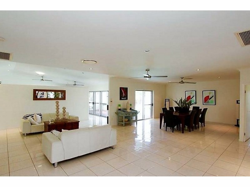 6 Bronco Court, Kelso QLD 4815