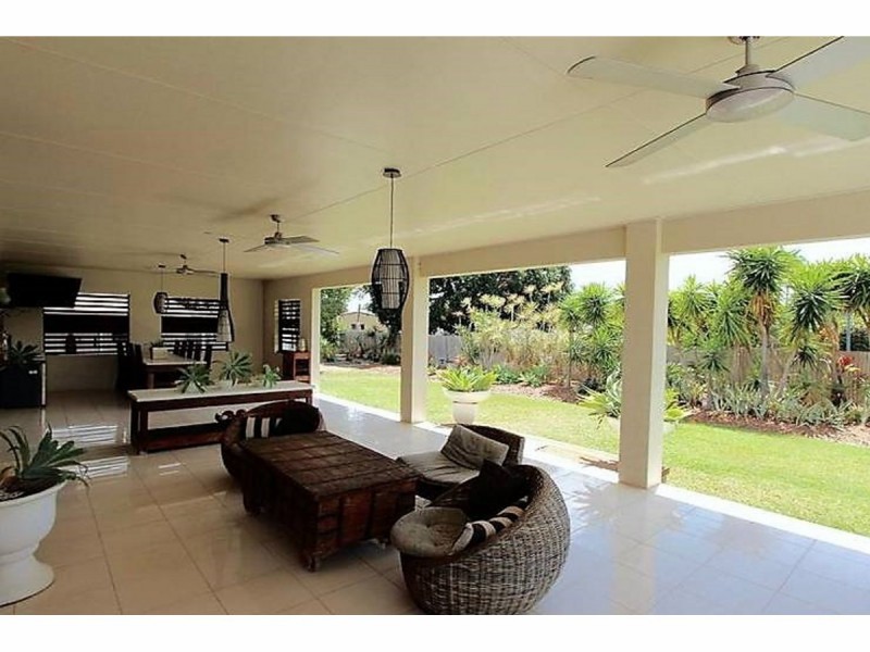 6 Bronco Court, Kelso QLD 4815