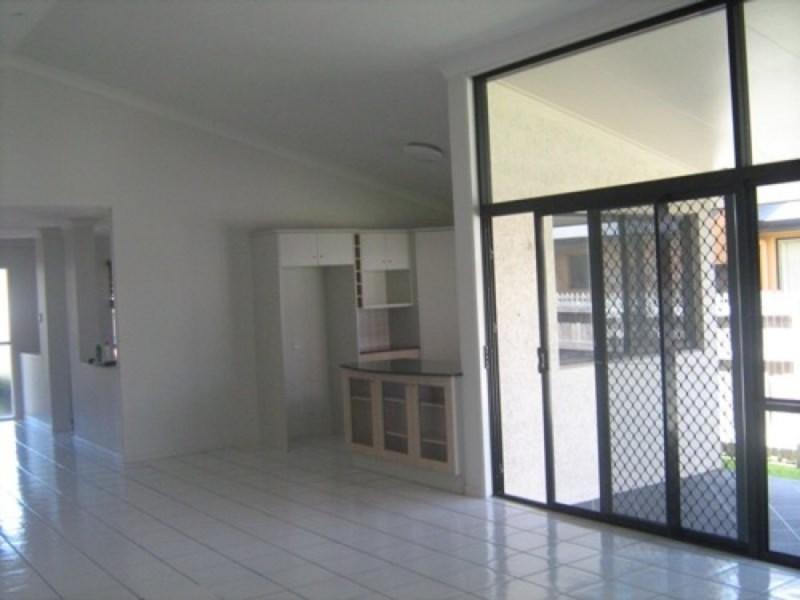 20 Riverbend Drive, Douglas QLD 4814