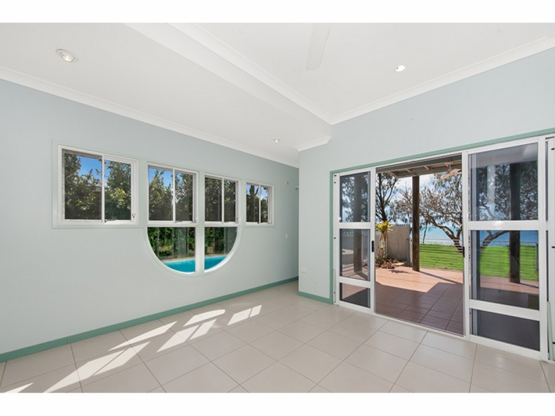 63 Cay Street, Saunders Beach QLD 4818