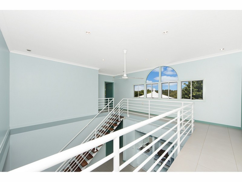 63 Cay Street, Saunders Beach QLD 4818