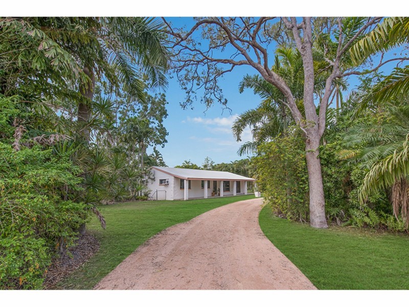 2 Flagstone Avenue, Rangewood QLD 4817