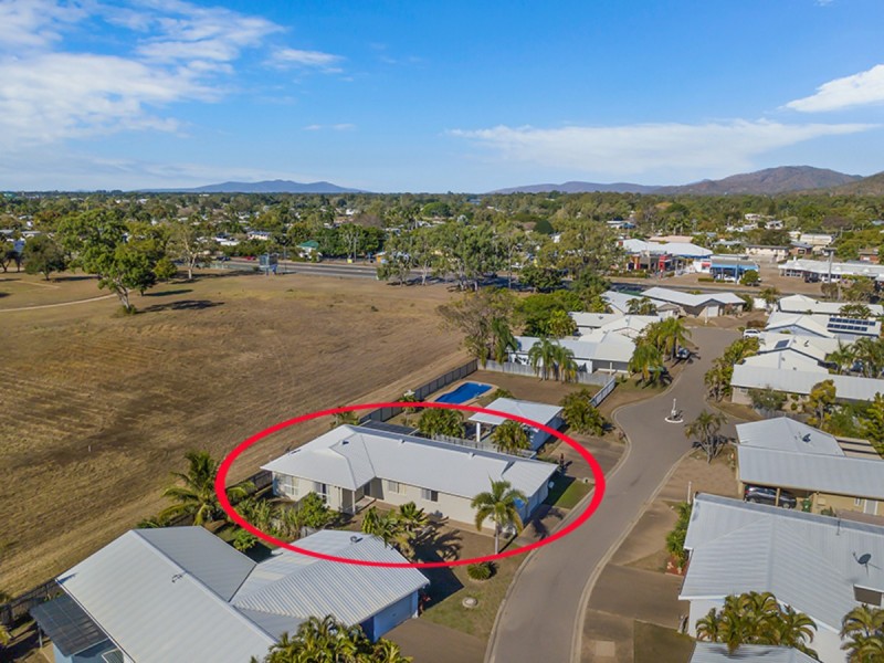 9/10 Blanes Street, Cranbrook QLD 4814