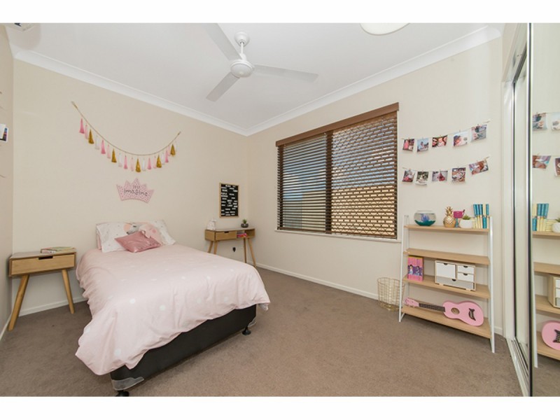 2 Goldfish Court, Burdell QLD 4818