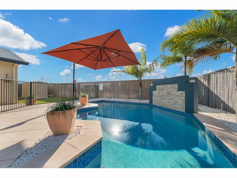 2 Goldfish Court, Burdell QLD 4818