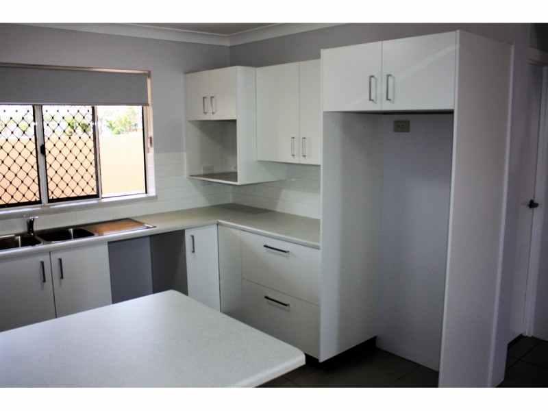 2/61 Arthur Street, Aitkenvale QLD 4814