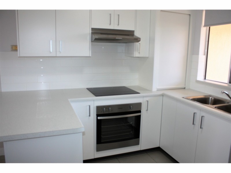 2/61 Arthur Street, Aitkenvale QLD 4814