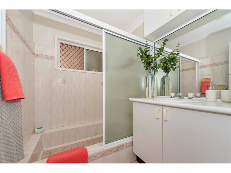 4 Canara Street, Cranbrook QLD 4814