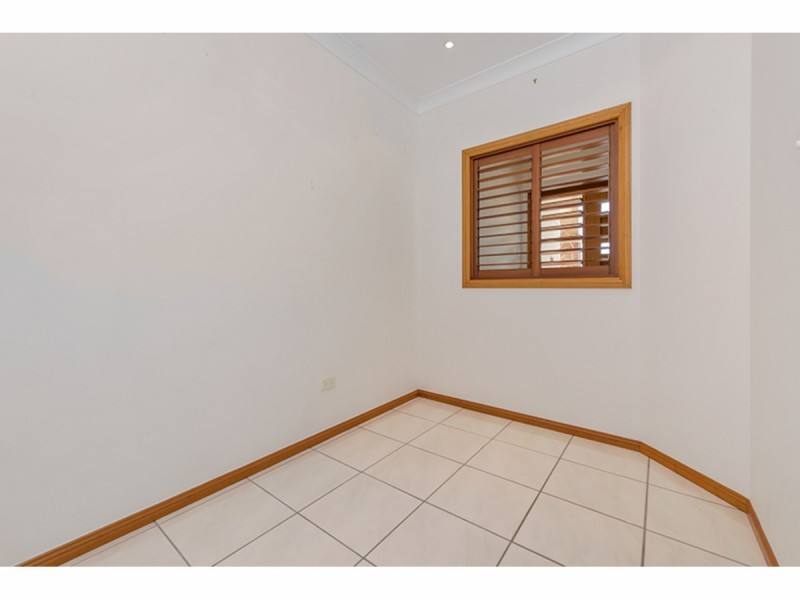 10 Kiandra Place, Mount Louisa QLD 4814