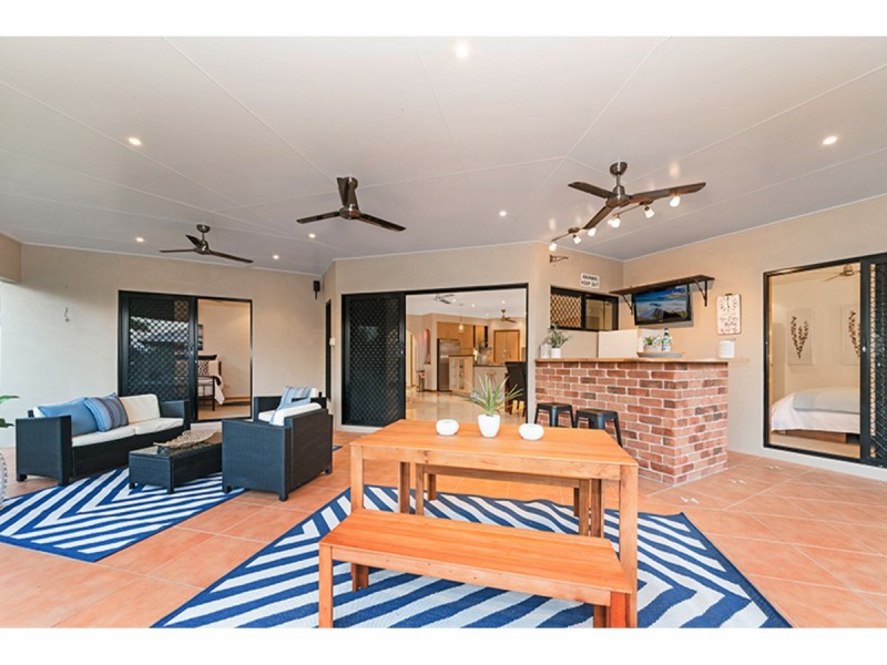 10 Kiandra Place, Mount Louisa QLD 4814