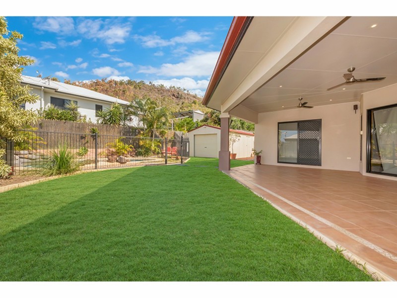 10 Kiandra Place, Mount Louisa QLD 4814