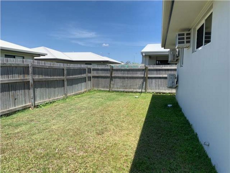 8 Catho Avenue, Mount Low QLD 4818