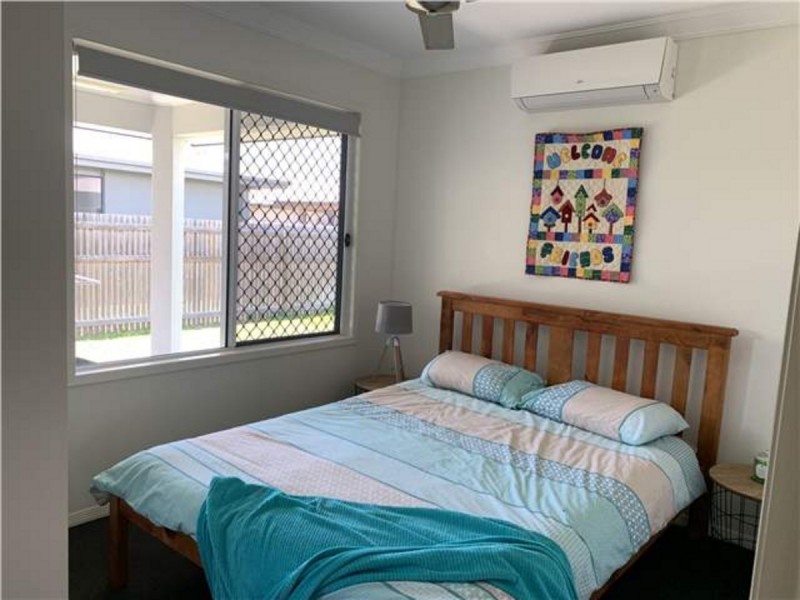 8 Catho Avenue, Mount Low QLD 4818