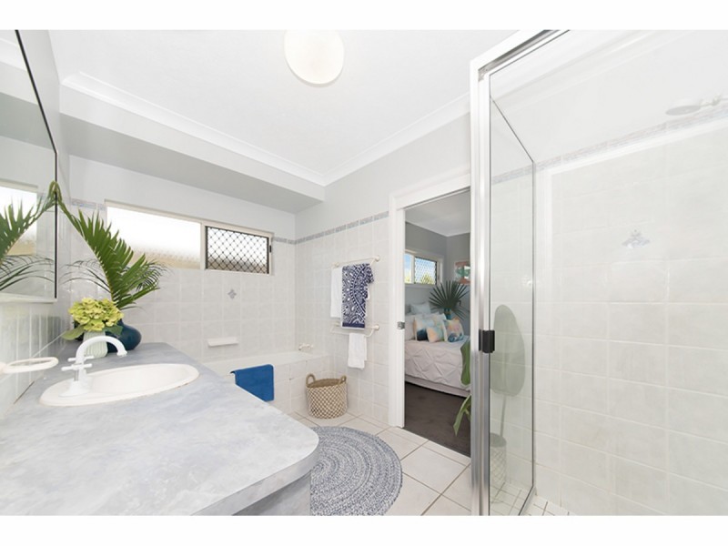 18 Spruce Street, Kirwan QLD 4817