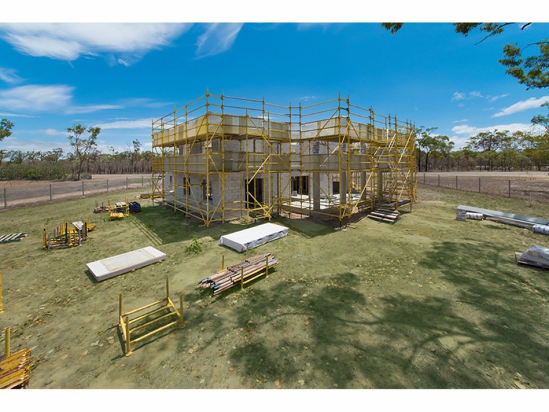 3 Batten Road, Mount Low QLD 4818