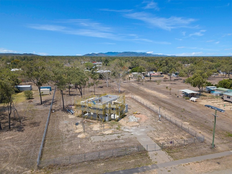 3 Batten Road, Mount Low QLD 4818